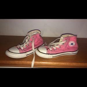 Girls converse